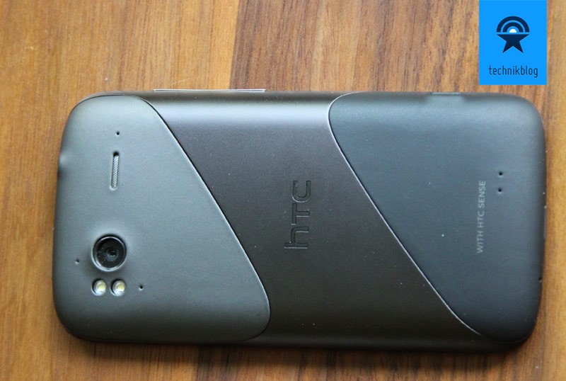 HTC Sensation - das unibody Gehäuse und Kamera/Blitz