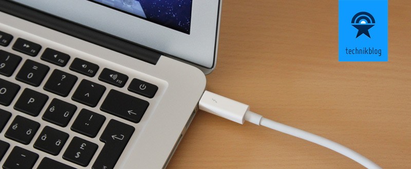 MacBook Air Thunderbolt Anschluss für Display