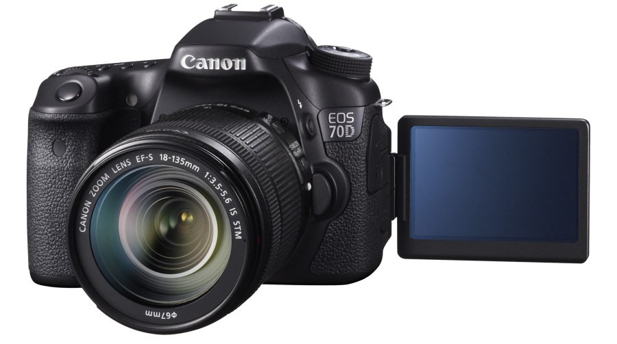 Canon EOS 70D mit ausgeklapptem Display