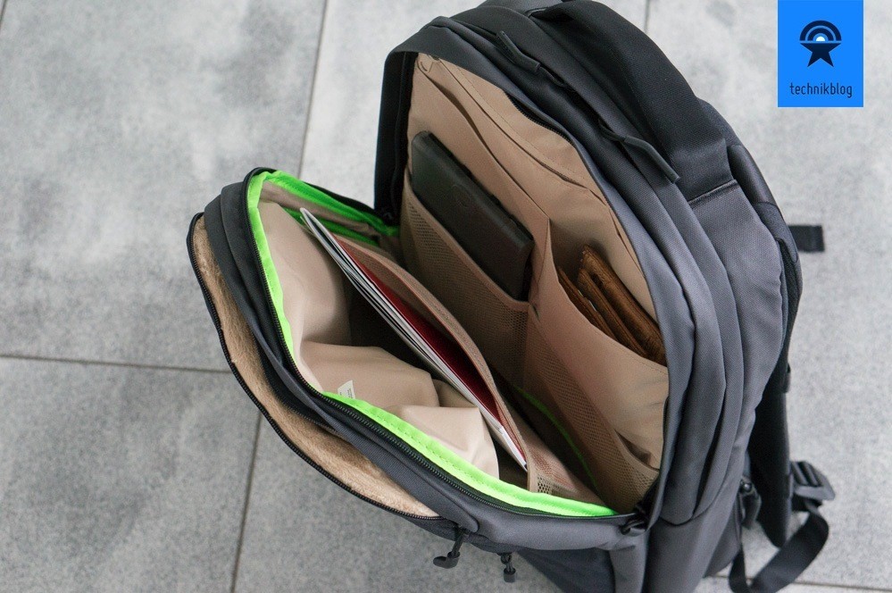 Incase City Backpack - Ordnung muss sein