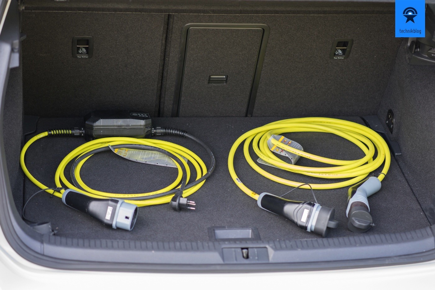 Mitgelieferte Ladekabel im VW e-Golf