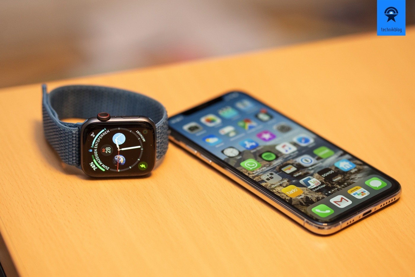 Meine beiden täglichen Begleiter: Apple Watch Series 4 und iPhone Xs